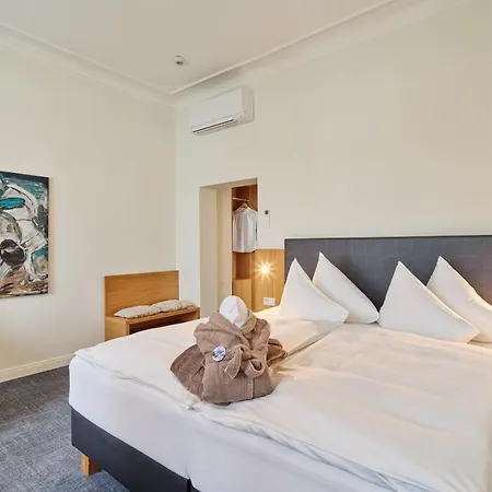 Hotel Villa Hügel-3